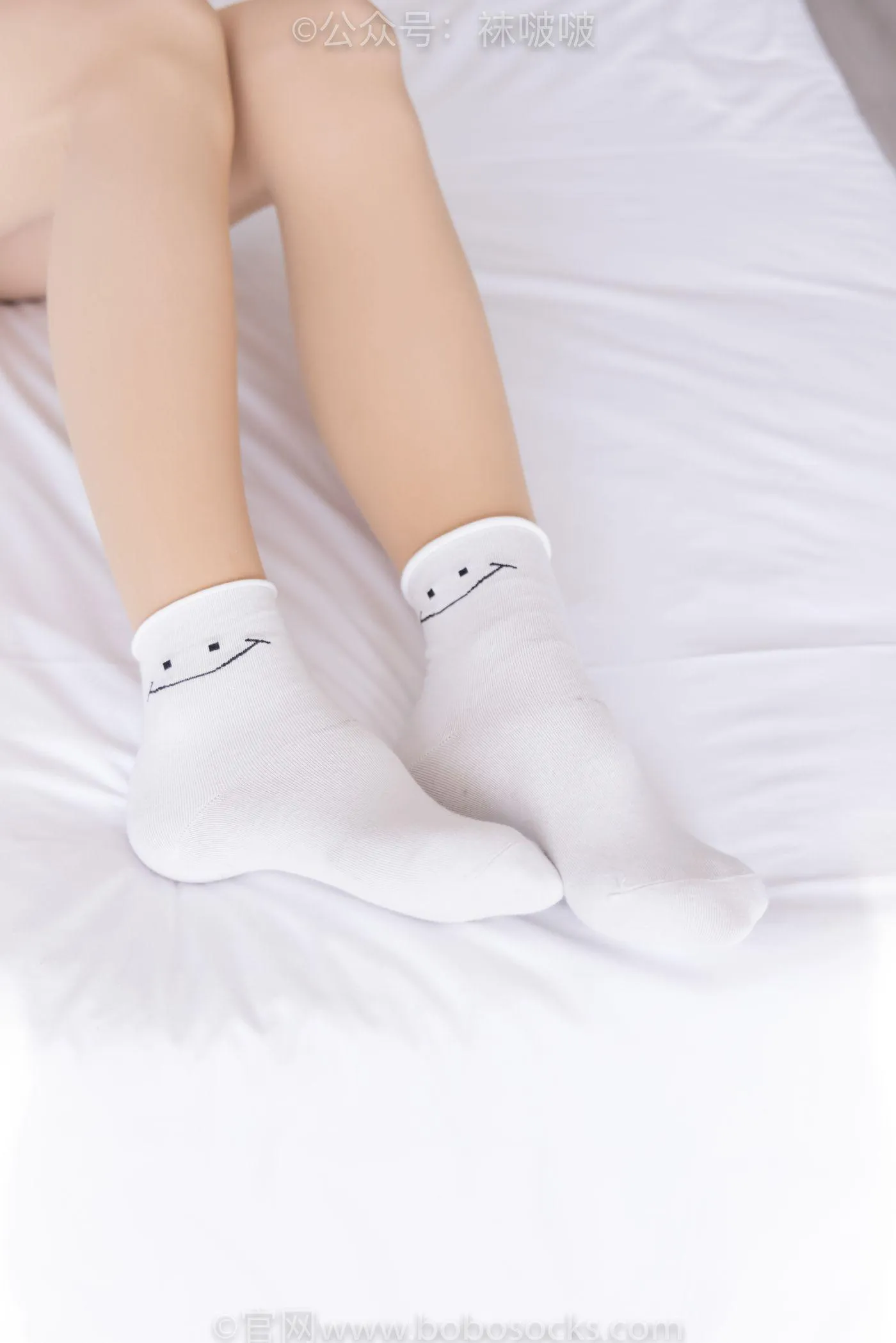 [BoBoSocks袜啵啵]NO.062 涵涵-运动鞋、白棉袜、厚肉丝 [145P]插图5